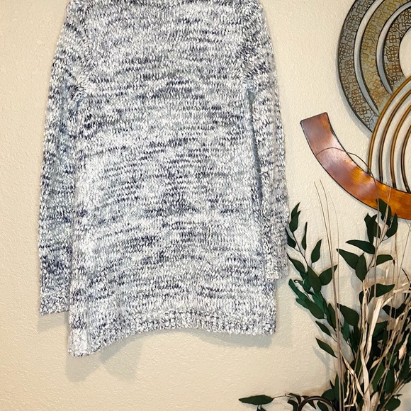 Madison Lilly Cardigan Grey and White size S - Picture 2 of 6